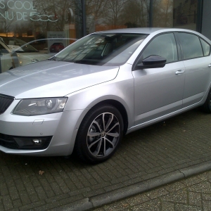 Octavia GL BL brilliant silver