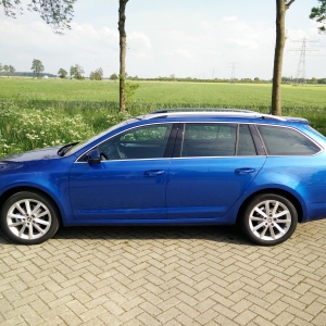 Octavia Combi EBL 1.6 TDI  DSG Race Blue