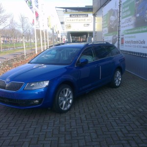 Skoda Octavia Combi 2.0 TDI Race Blue