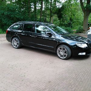 Skoda Superb 2 Combi RS4 wielen