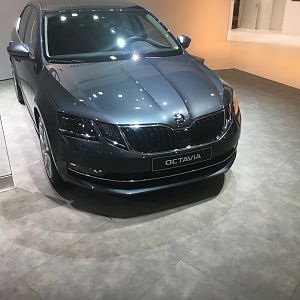 Autosalon O3 FL