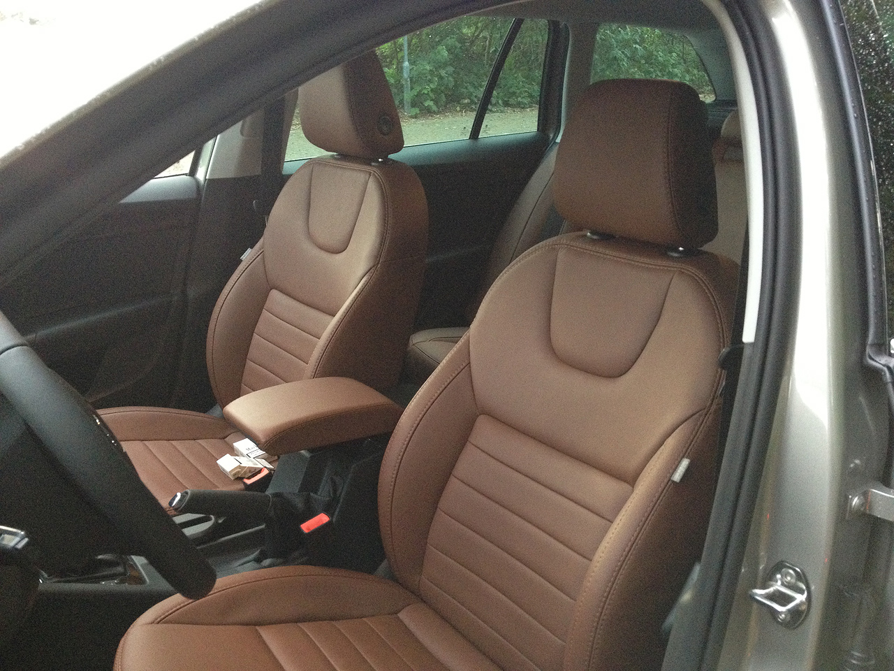 O3C EBL 1.6tdi DSG-7 in cappucino beige