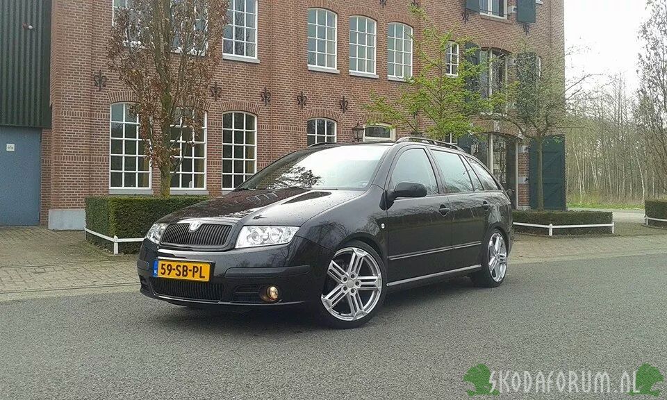 Skoda Fabia AP schroefset