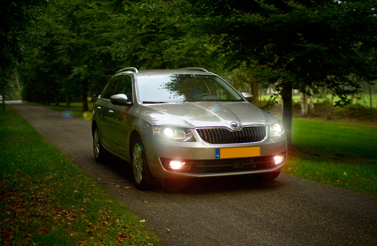 Skoda Octavia III Combi -  Cappuccino Beige