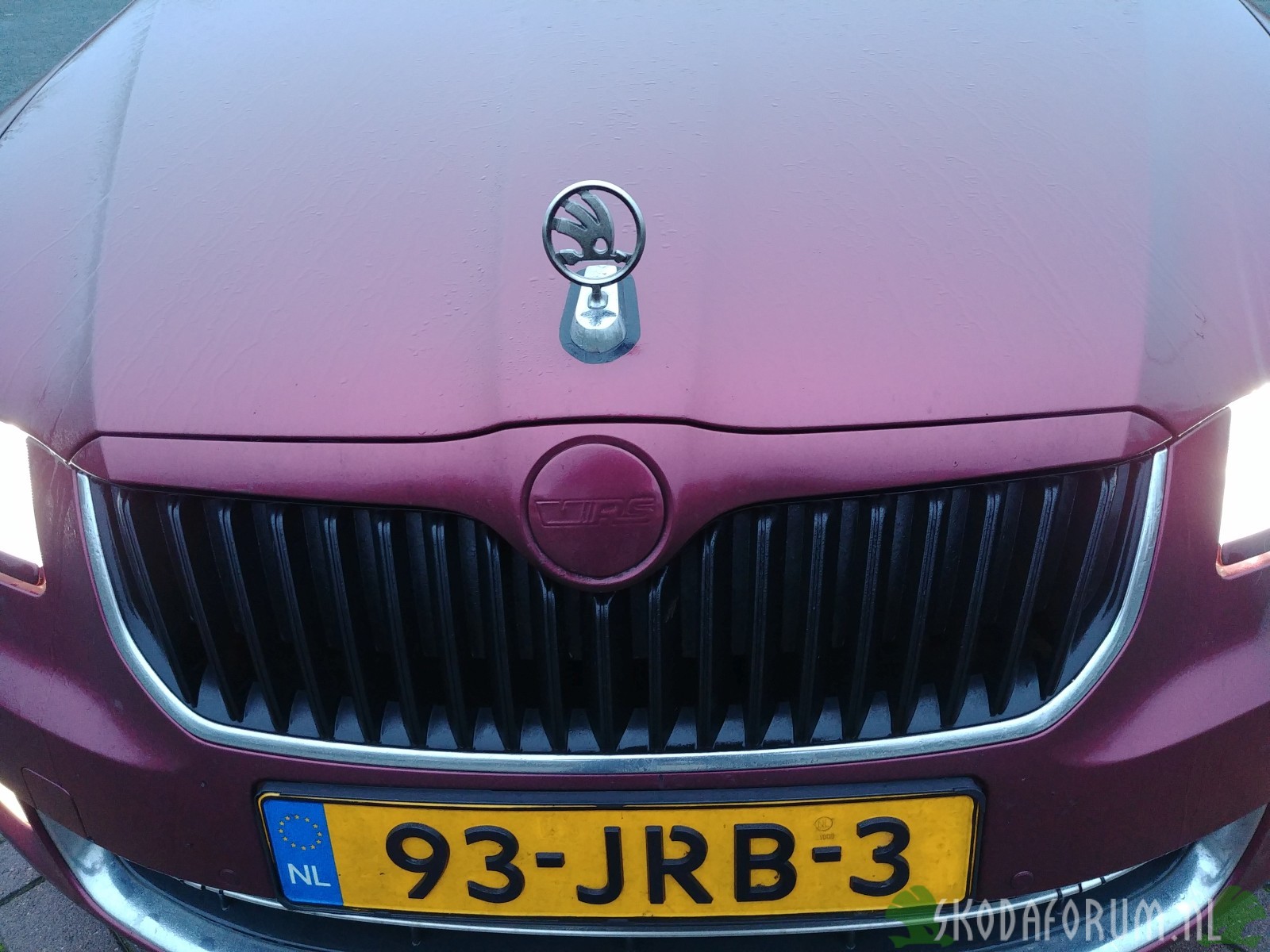 Skoda Superb 2.0 TDI 125kW FlavioX Nebula Red PlastiDip