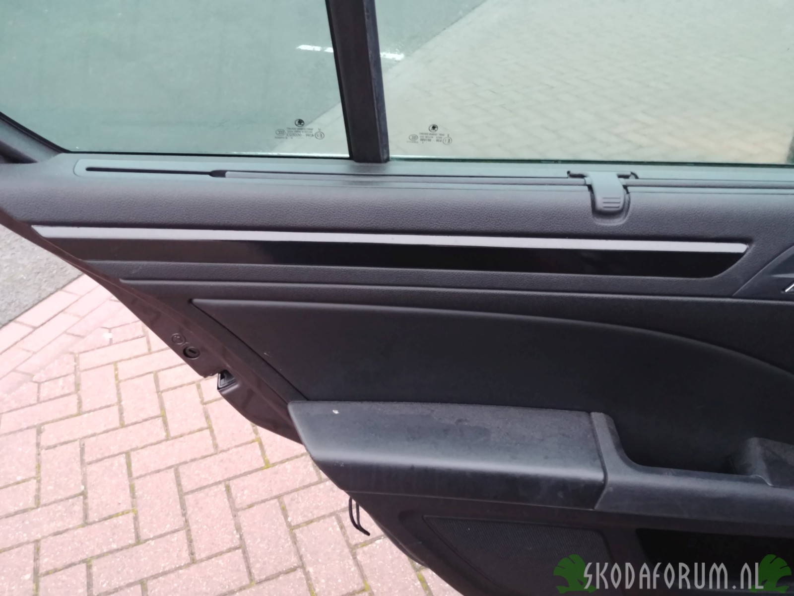 Skoda Superb 2.0 TDI 125kW FlavioX Nebula Red PlastiDip