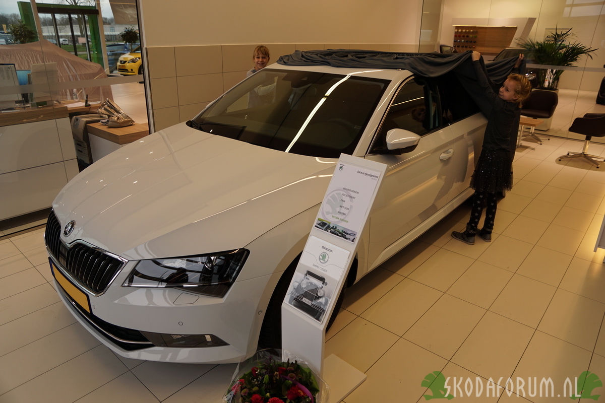 Skoda Superb Combi 2.0 TDI Aflevering