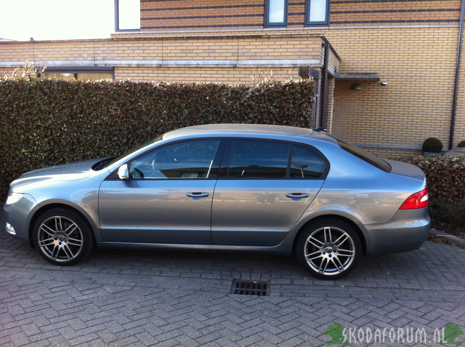 Skoda Superb II 2011, Comfort Business, Platin Grey