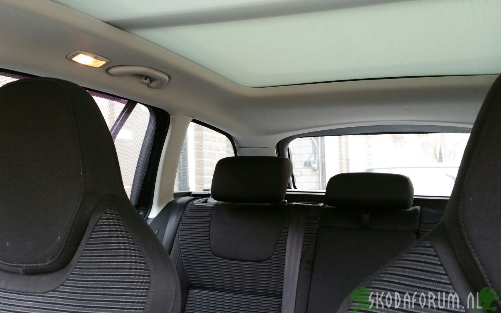 Superskoda.com Privacy shades / blinds