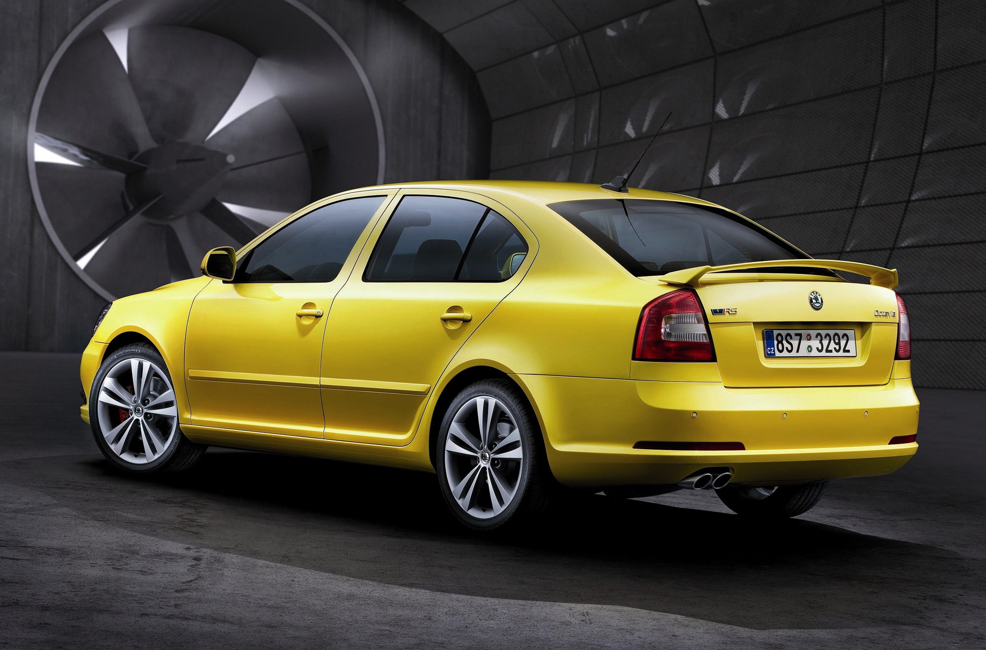 Skoda-Octavia-vRS-03.jpg