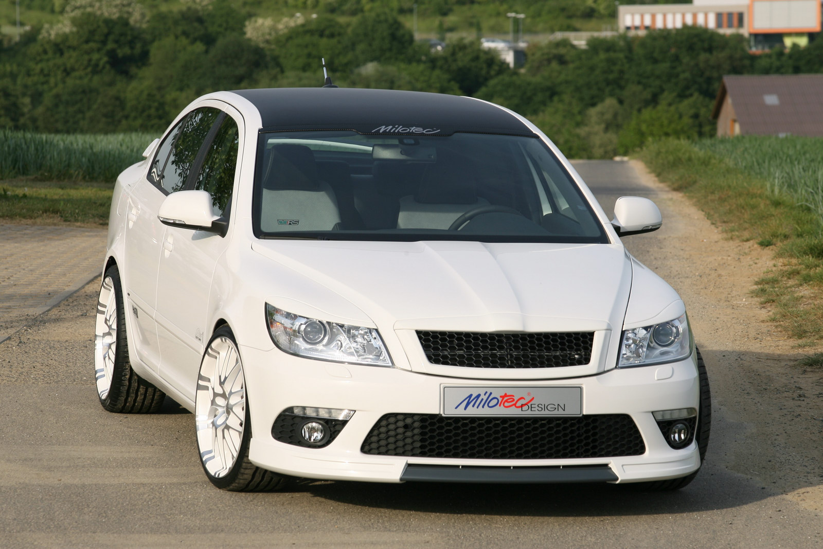 skoda-octavia-rs-tuned-by-milotec_1.jpg