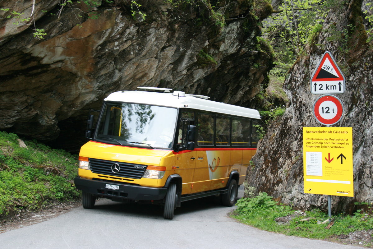 ein-mercedes-vario-818d-postauto-107888.jpg