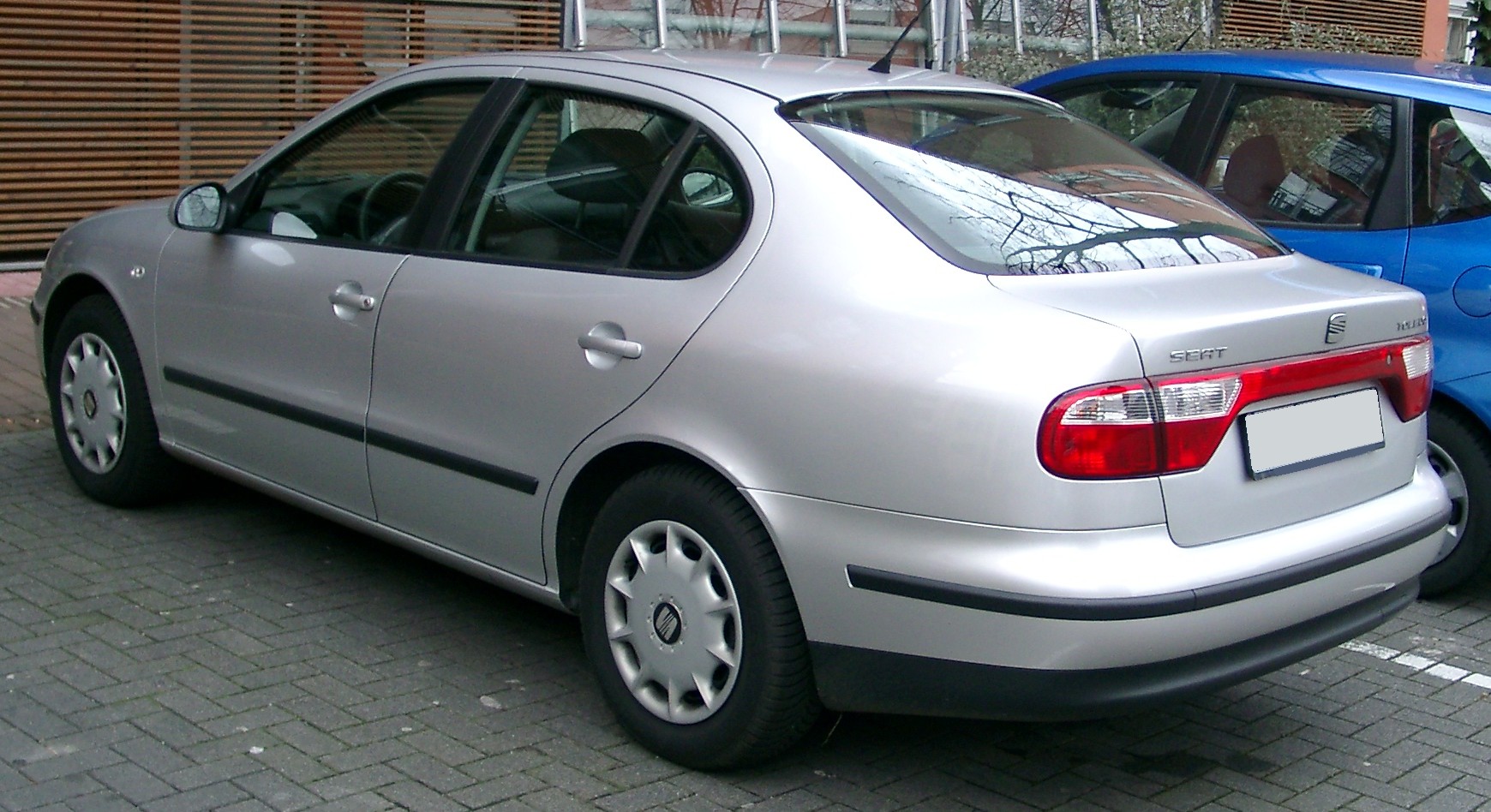 Seat_Toledo_rear_20080302.jpg