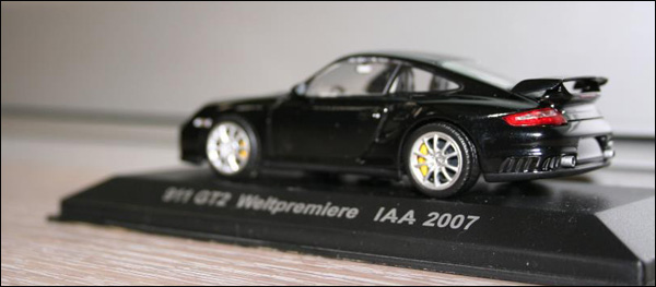 Porsche_911_GT2_143.jpg